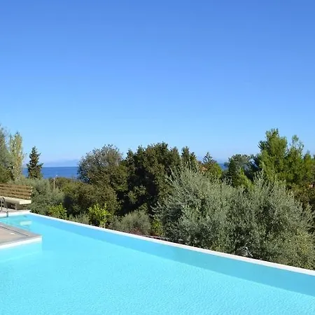 Oleana Villa *